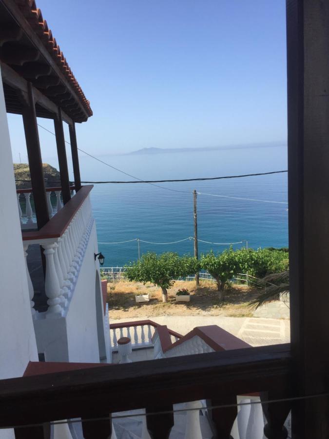 Villa Bonatsa Andros Home Mpatsi Esterno foto